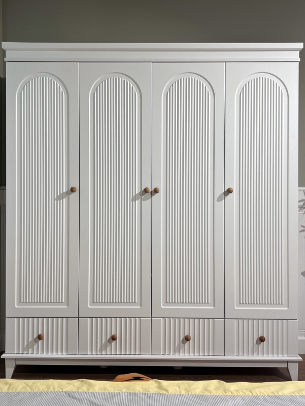 Dior 4 Kapaklı Dolap